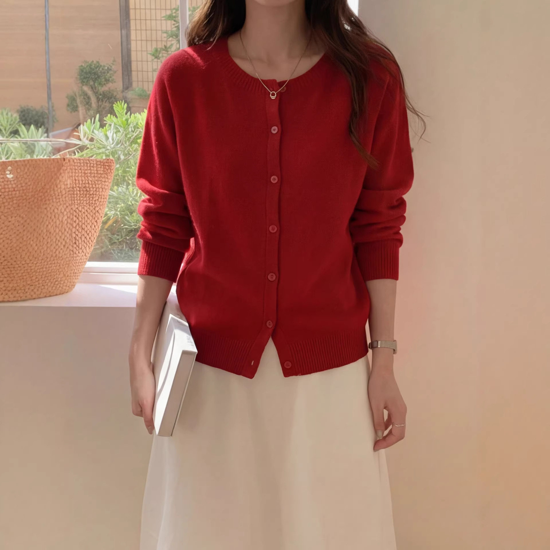 新年春款大红色圆领针织开衫女百搭宽松休闲长袖外搭上衣软糯毛衣