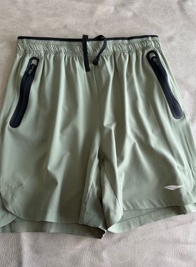 外贸夏季男士轻薄透气高弹力速干短裤绿色四分跑步运动裤叉8518