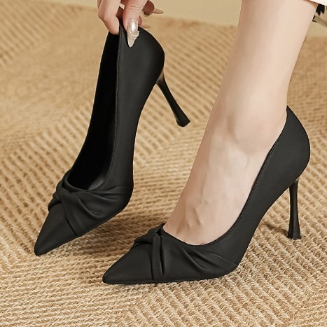 送运费险黑色软皮高跟鞋2025新款
