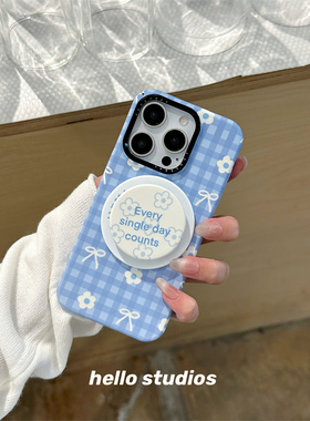 DWI STUDIO春天蓝色格子花花支架磁吸手机壳16promax/14适用苹果15pro/15promax/13新款iPhone16硬壳
