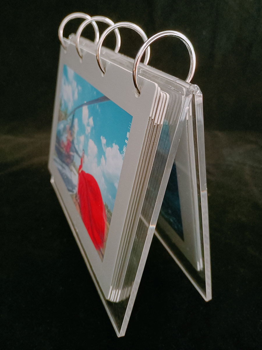 크리 에이 티브 아크릴 책상 달력 삽입 페이지 플립 사진 앨범 크리스탈 테이블 사진 프레임 6 인치 78 간단하고 절묘한 배치 레터링