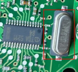 E70 10.178 宝马遥控天线模块遥控距离近易损晶振 宝马E90