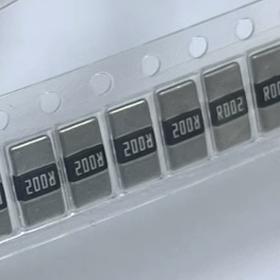 R002 0.002R 2L0 2L00 2豪欧充电机丰田启停合金采样电阻6.4x*3.2