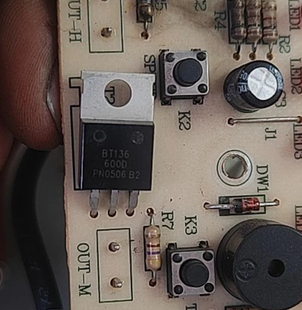 全新 汽车电脑板可控硅三极管 BT136 600D