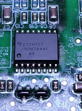 ISOW7844F 新能源充电机电脑板数字隔离器芯片