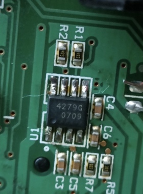 4279G TLE4279G TLE4279 SOP-8 电源管理线性稳压器芯片八脚