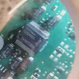 TLE92466ED 汽车电脑板变速箱电磁阀驱动器IC芯片