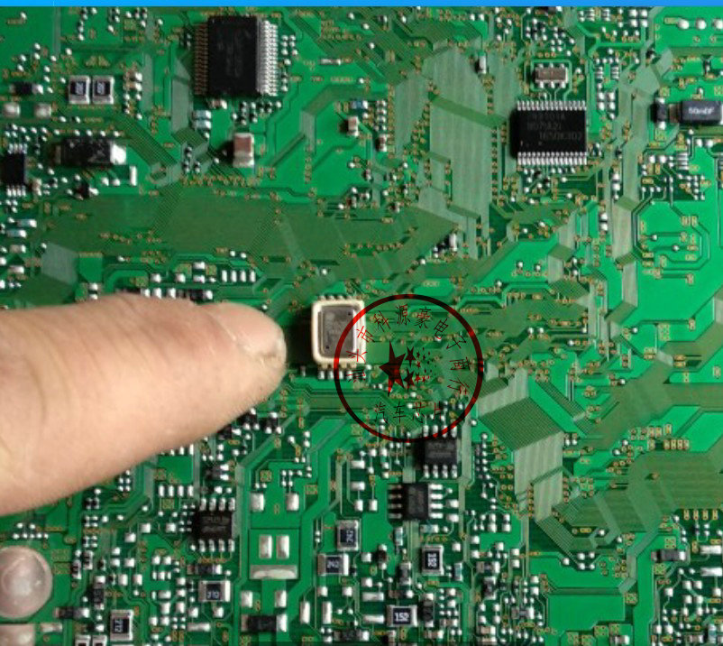 SMD288 适用三菱宝马新肖客电脑板大气压力传感器芯片模块 现货
