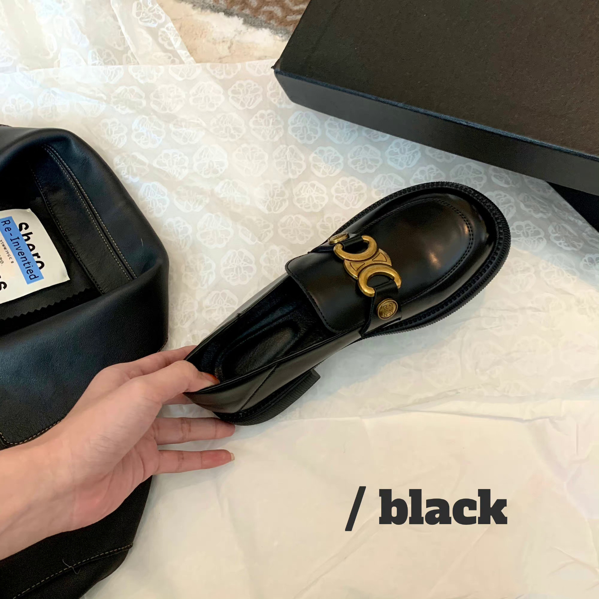 春秋季新款小金扣圆头厚底中跟一脚蹬乐福单鞋女真皮平底鞋小皮鞋