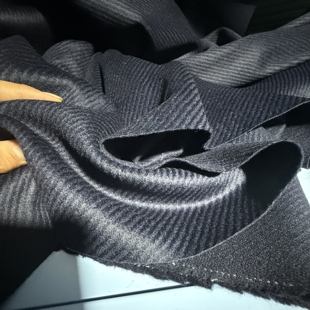 87号康平纳提花斜纹单面羊绒 30%澳洲美丽诺70%羊毛 3米复杂款,纺织面料/辅料/配套,毛呢布料,淘宝优惠券,粉丝福利购,淘宝优惠卷