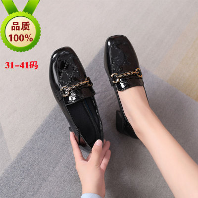 漆皮女鞋313233码小脚粗跟