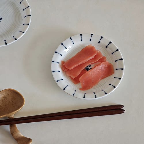 诺裔家 日本器 和心美浓烧十草纹釉下彩蓝绘同心纹团花豆皿蘸料碟