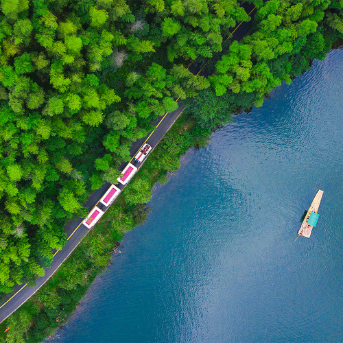 住：天目湖酒店1晚/2晚 玩：套餐内含双人5A景区大门票（每个选项所含门票不同） 享：入住期间，套餐内所含景区可享受无限次入园权益 食：每房含双人豪华早餐