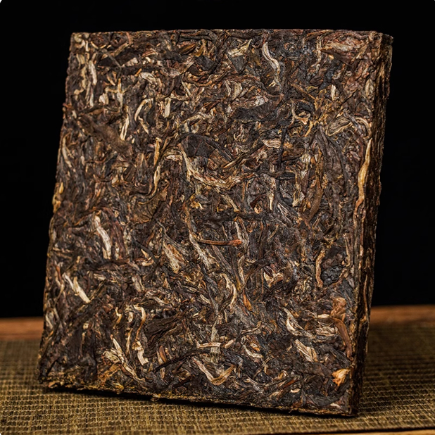 曼松贡砖】2019选自24号茶农云南易武普洱茶生茶砖250g自己喝便携