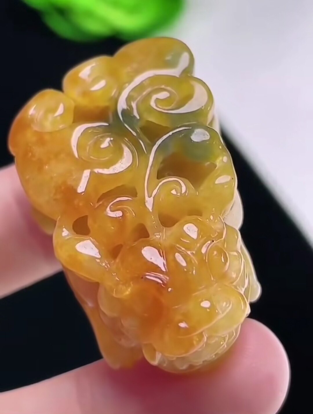 缅甸天然翡翠a货老坑冰种黄翡招 财貔貅男女士玉挂件吊坠直销推荐