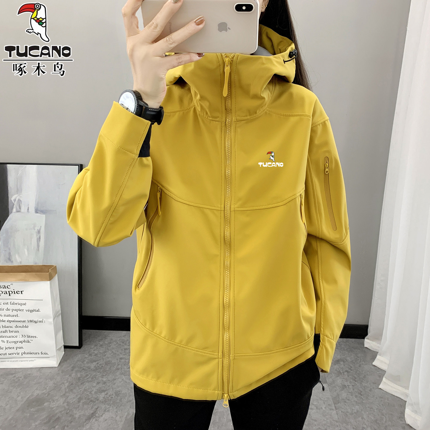 啄木鸟软壳冲锋衣女山系户外春秋季情侣款防风防水连帽夹克登山服