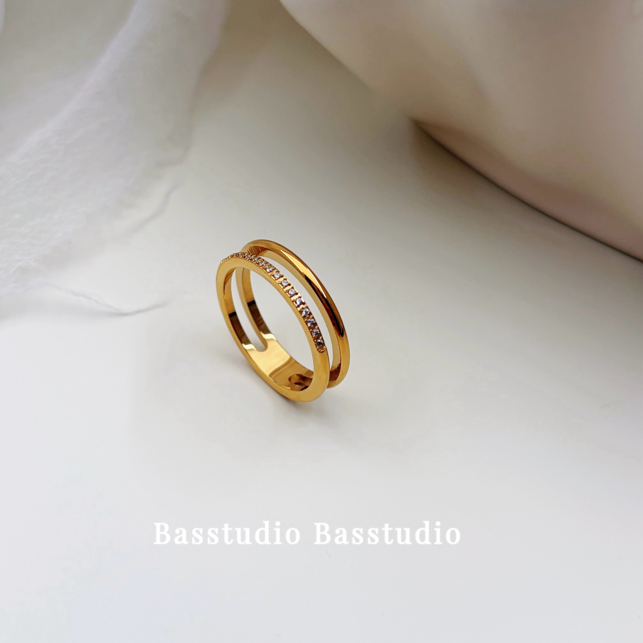 Basstudio 简约气质镂空双层镶钻钛钢戒指女小众设计高级感百搭