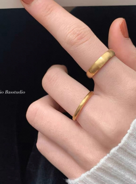 Basstudio简约钛钢戒指女拉丝18k金色素圈小众设计冷淡风情侣对戒