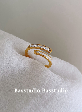 Basstudio 法式高级感轻奢贝壳戒指女钛钢镀18K金冷淡风开口戒