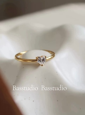 Basstudio不掉色精致小众爱心金色锆石设计感戒指女轻奢时尚百搭