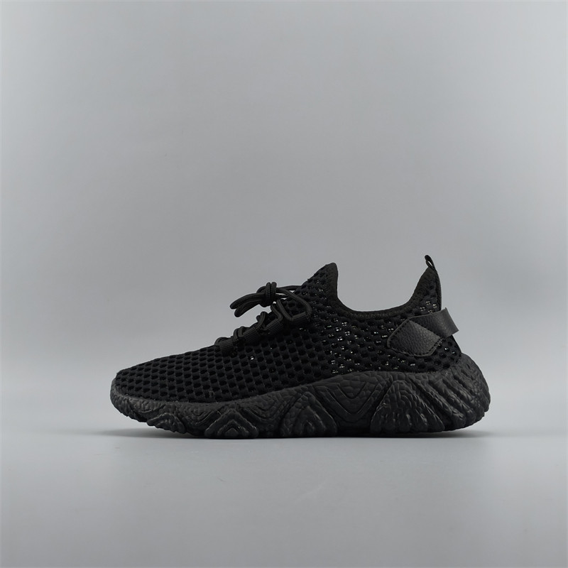 外贸运动休闲鞋情侣款轻便透气舒适发泡橡胶软底踩屎感防臭网面鞋