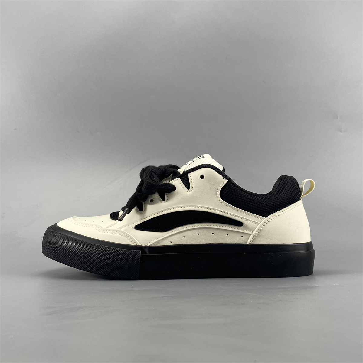 小众板鞋男鞋ins潮流百搭春秋款轻便透气耐磨舒适学生运动休闲鞋