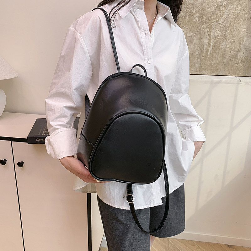 新款韩系纯色双肩包包女欧美时尚简约百搭女包潮外出休闲女士背包