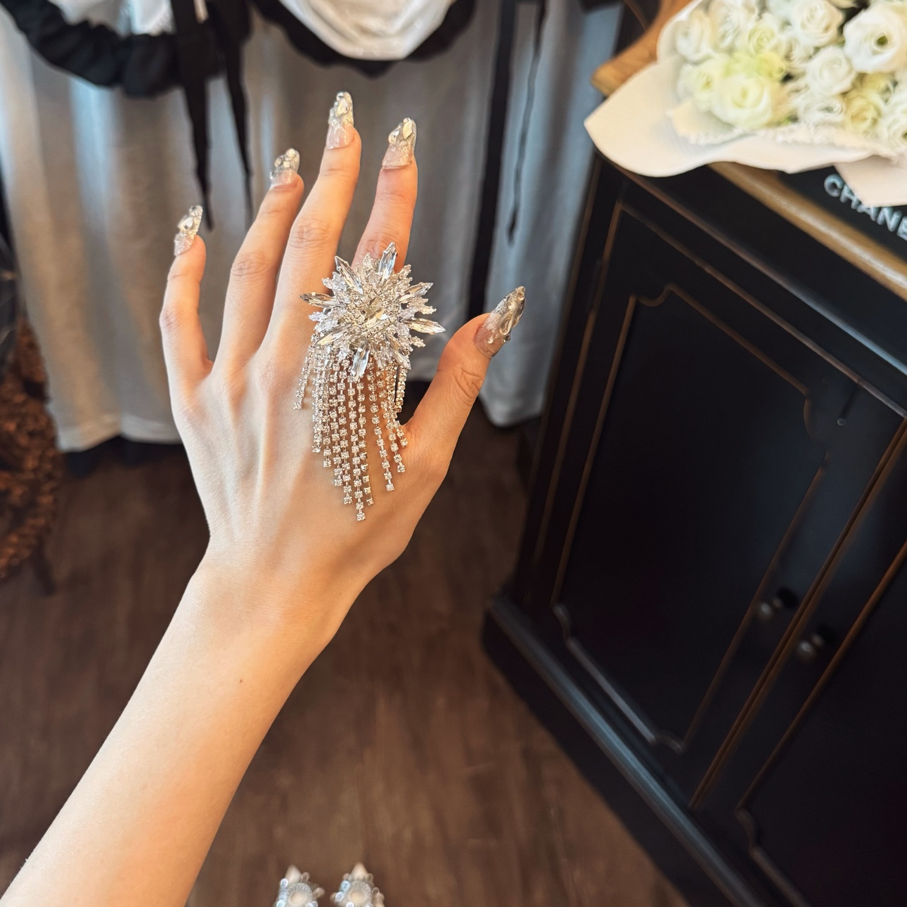 名媛晚宴风气质繁琐精致雪花摇曳流苏满钻夸张戒指高级宴会指环