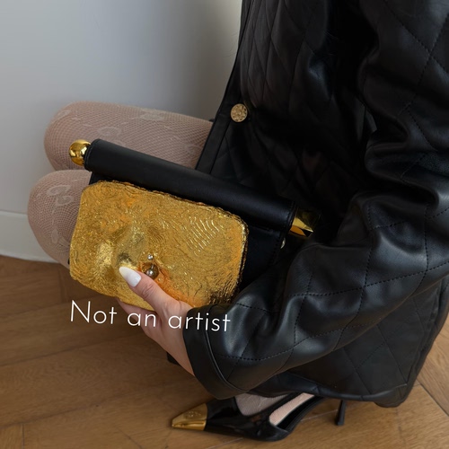 超现实主义自制设计艺术生小众设计师恶搞肚脐眼包包个性手拿包