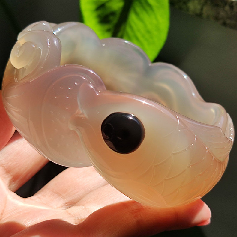 玛瑙印象 有余 纯天然玛瑙雕刻手镯 高冰料 收藏级天然俏色鱼眼63