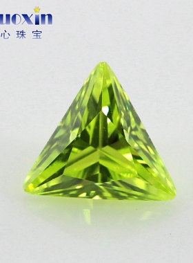 直三角形果绿色锆石裸石 梧州宝石戒指配钻主石CZ异形Diy