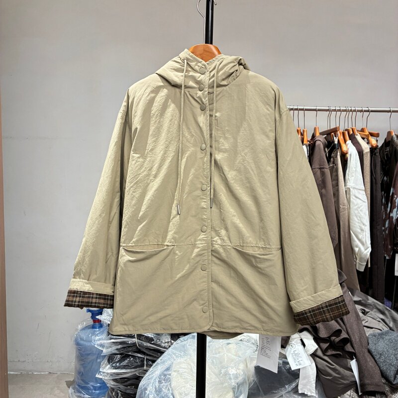 6913 欧货女装2026冬季款时尚连帽单排扣双口袋白鸭绒羽绒服外套