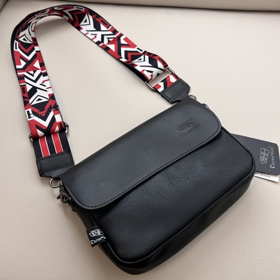 三盒子休闲斜挎包黑色通勤单肩包