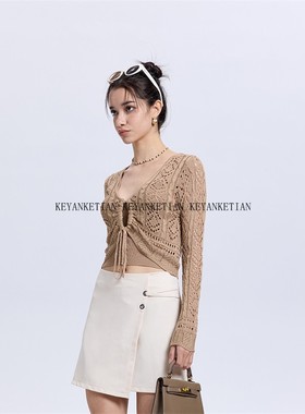 KEYANKETIAN 22745 度假风镂空钩针系带式短款针织开衫防晒上衣女