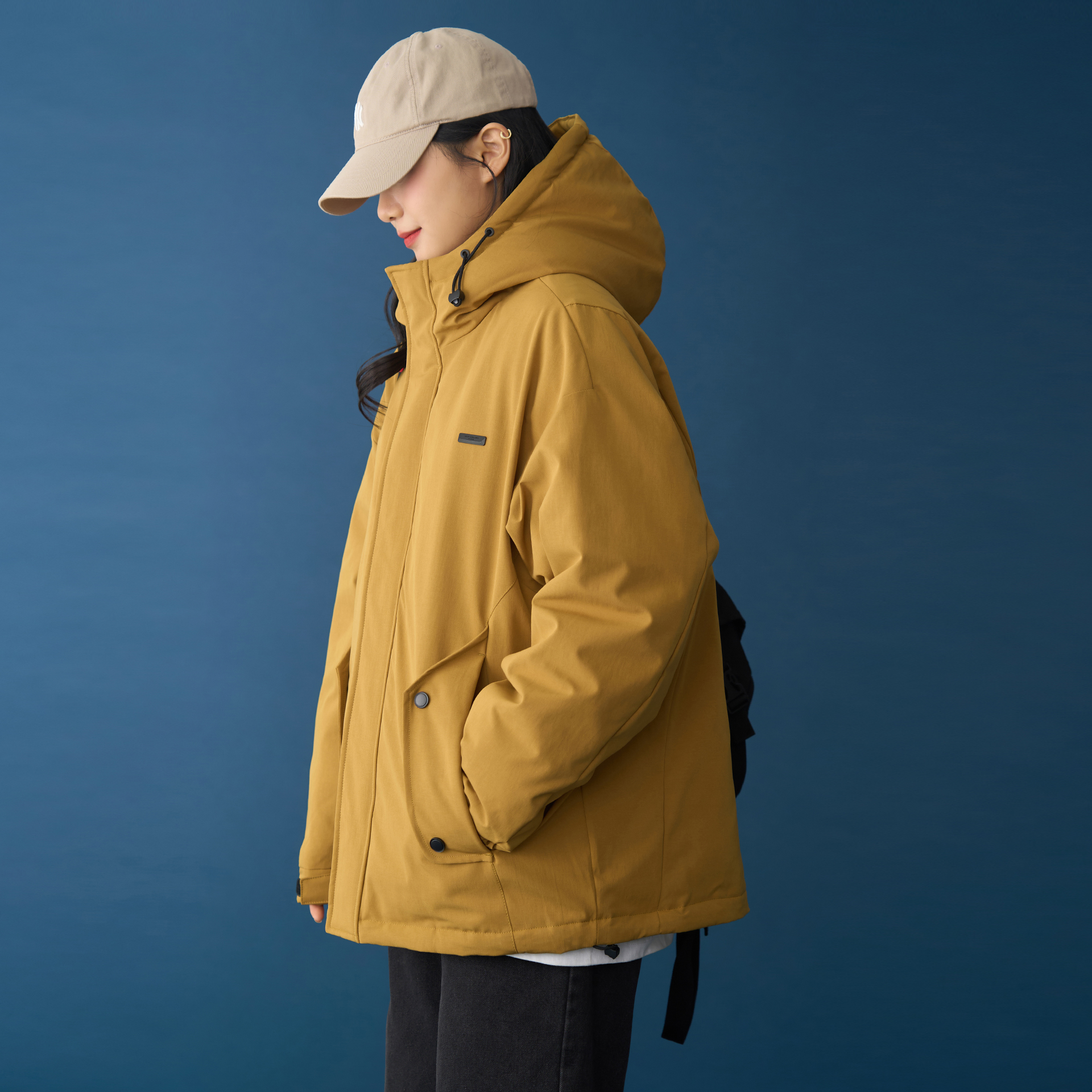 冬装登山滑雪工装羽绒服女宽松连帽大口袋户外防风保暖白鸭绒外套