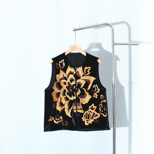 高端新中式重工刺绣丝绒国风马甲女秋冬时髦洋气黑色丝绒坎肩上衣