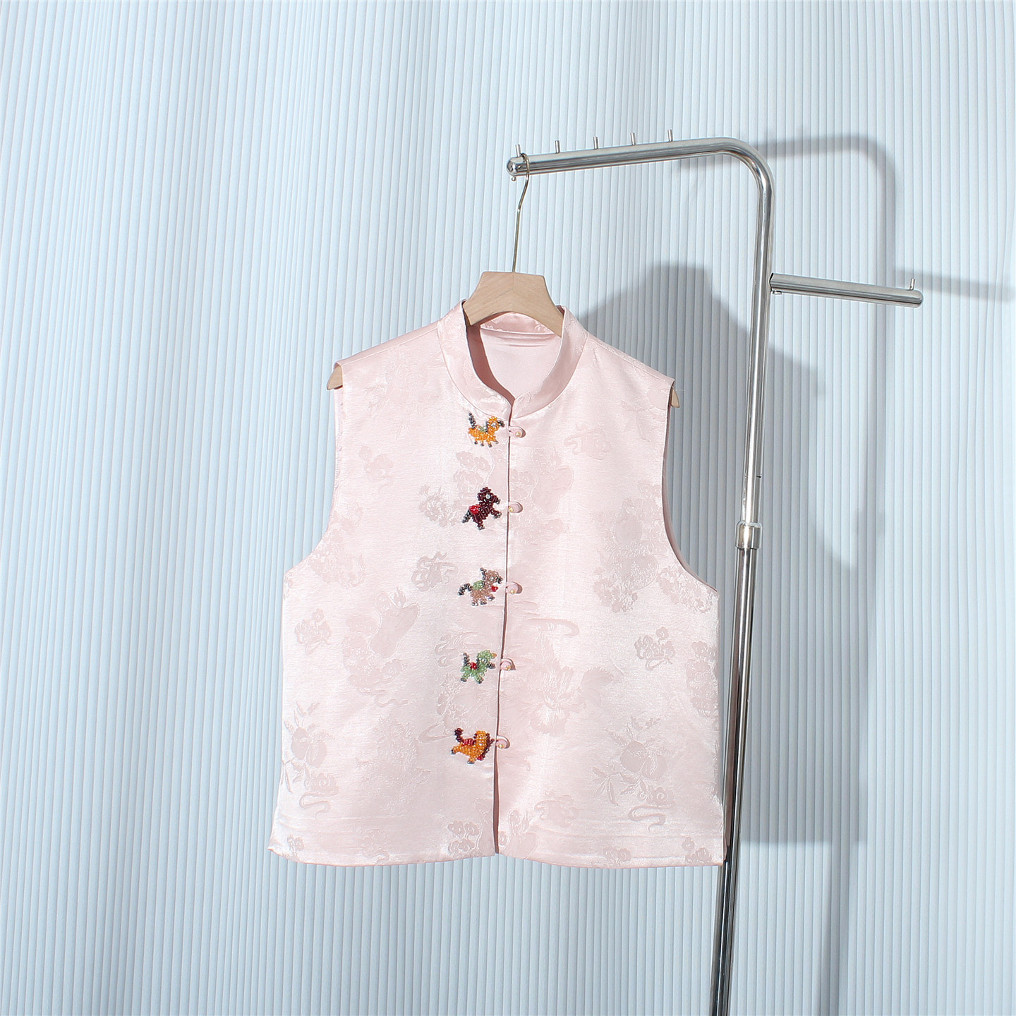 新中式粉色小马图案马甲2026春季立领提花刺绣实拍小众高级感坎肩,女装/女士精品,马夹,淘宝优惠券,粉丝福利购,淘宝优惠卷