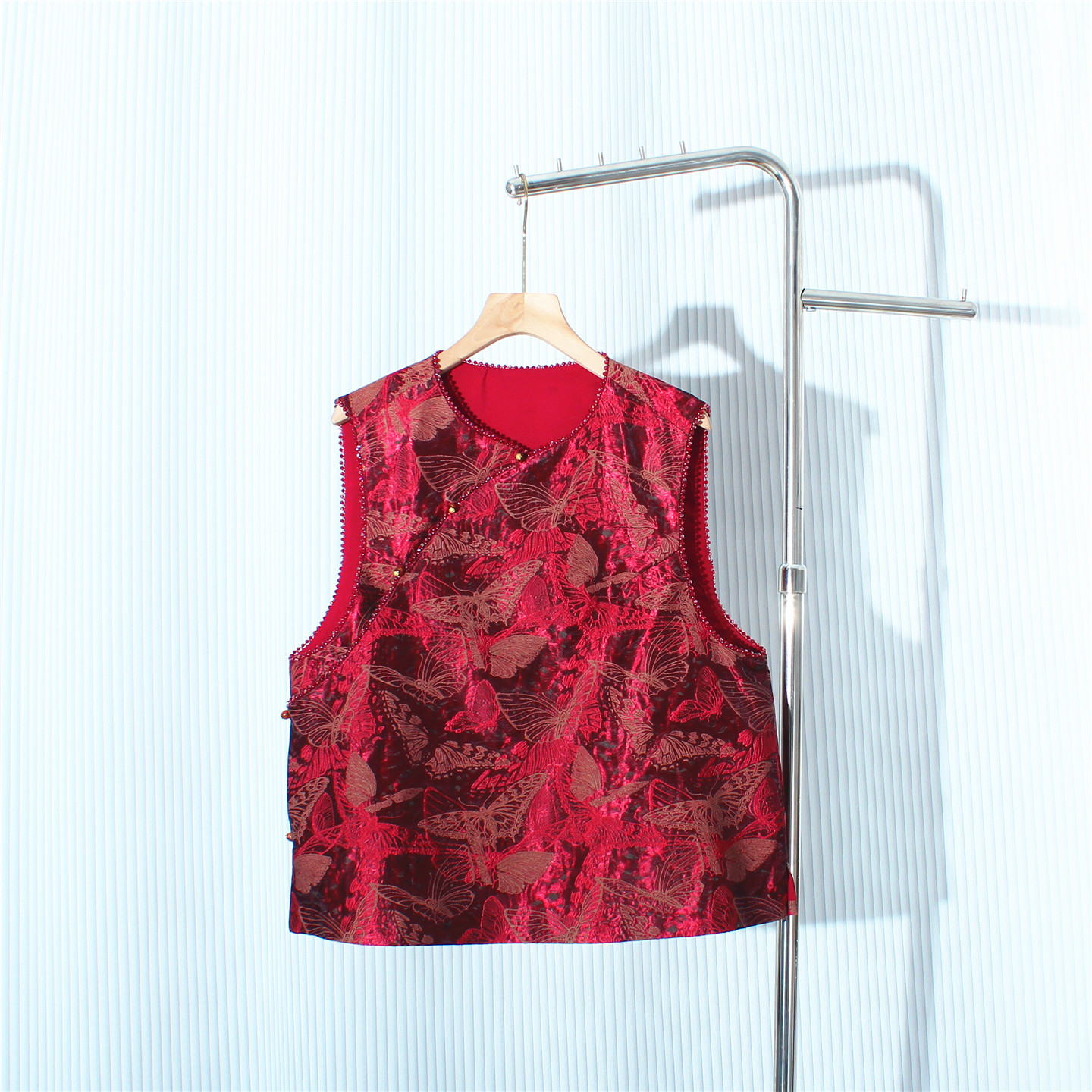 新中式蝴蝶刺绣马甲2026春秋红色年服背心中国风马夹改良旗袍外套