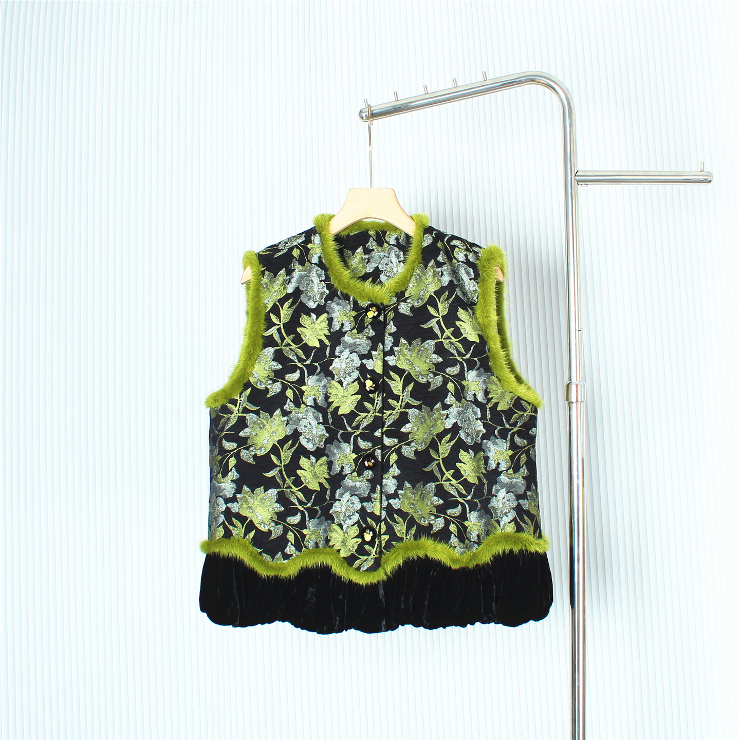 国风水貂毛夹马甲女短款上衣2025秋冬新款新中式时尚提花背心马夹