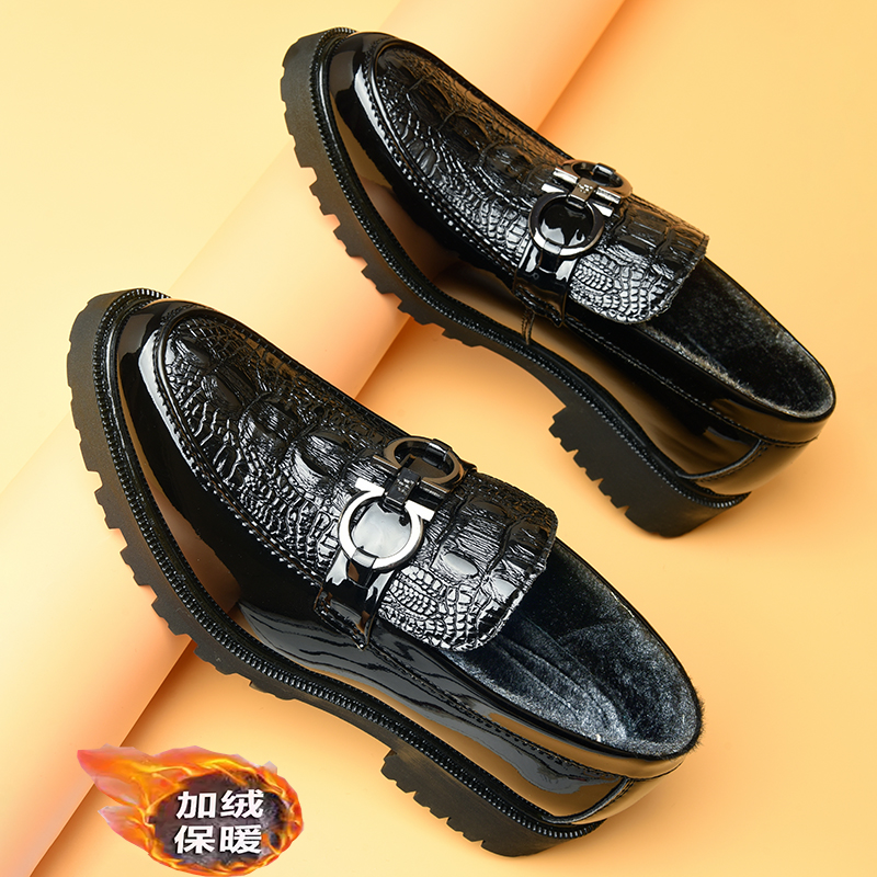 棉皮鞋男款冬季加绒2025新款年轻人英伦风休闲鞋商务正装漆皮男鞋