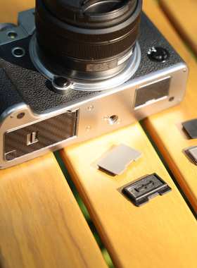 背包客适用于富士XT4相机底部链接盖塑料材质黑色灰色两款可选