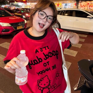短袖 老章和小胖PONGKIKI纯棉小猫好运T恤女大码 宽松显瘦体恤上衣