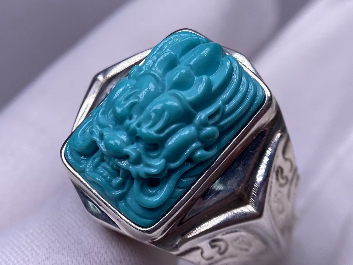 真品原矿绿松石奢侈品珠宝雕刻龙S925镶嵌戒指高档礼物送男士首饰