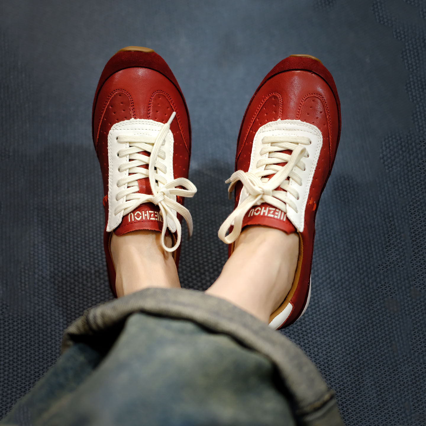 轻奢质感头层牛皮单鞋女2026春季新款绑带时尚休闲运动平底德训鞋