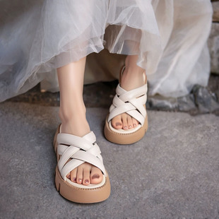 小婉轻奢高端头层牛皮凉拖鞋 休闲轻便厚底半拖 女夏季 外穿简约时尚