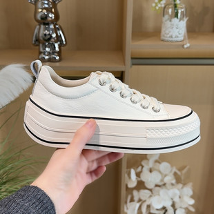 真皮百搭厚底小白鞋女今年流行的爆款2026新款增高运动休闲女鞋子
