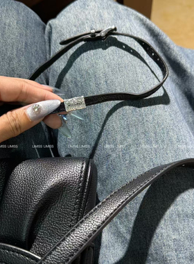 2025新款黑色皮绳方块项链冷淡风项链百搭简约锁骨链高级感颈带潮