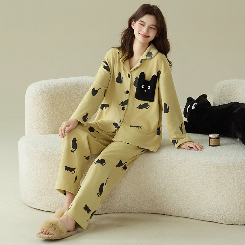 法兰绒睡衣女秋冬季加厚加绒开衫女士休闲保暖家居服舒适亲肤套装