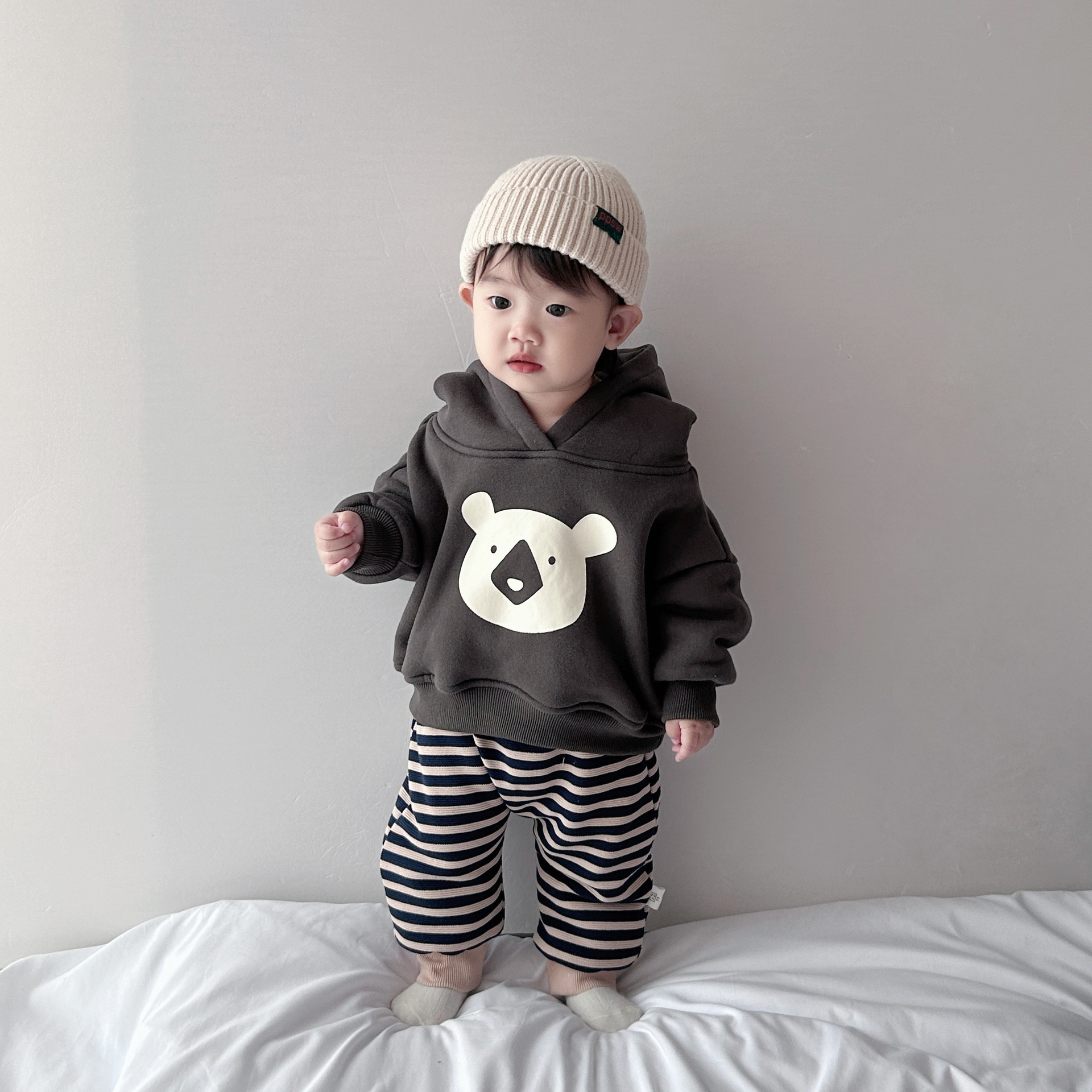 ins童装秋冬季宝宝加绒加厚卫衣男女童韩版小熊冬季保暖上衣外套