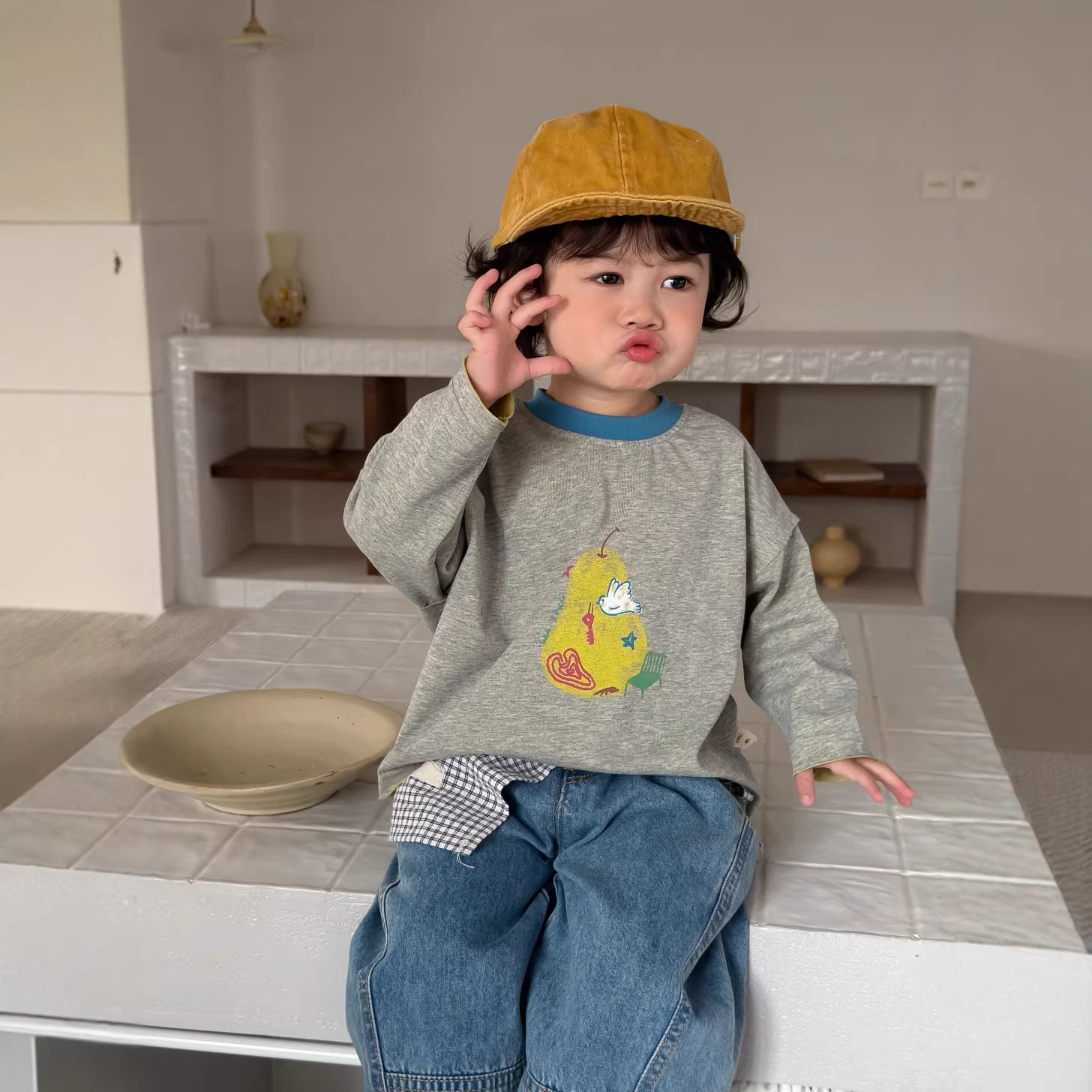 儿童衣服韩版春装宝宝春装2026童装儿童服装男童卫衣牛仔裤套装